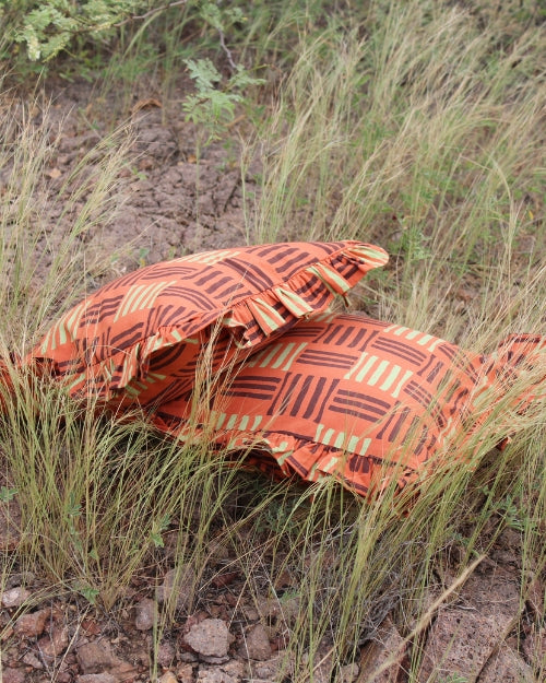1 Cushion Cover, 2 Cushion Cover