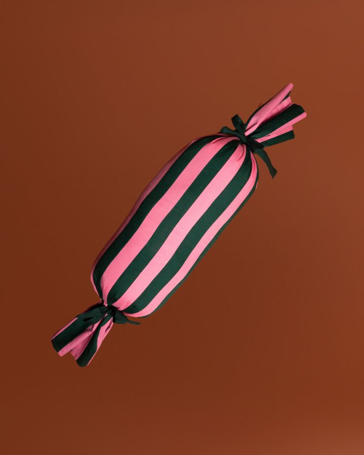 1 Toffee Bolster, 2 Toffee Bolsters