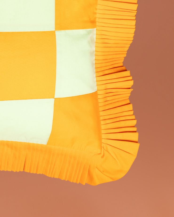 1 Cushion Cover, 2 Cushion Covers