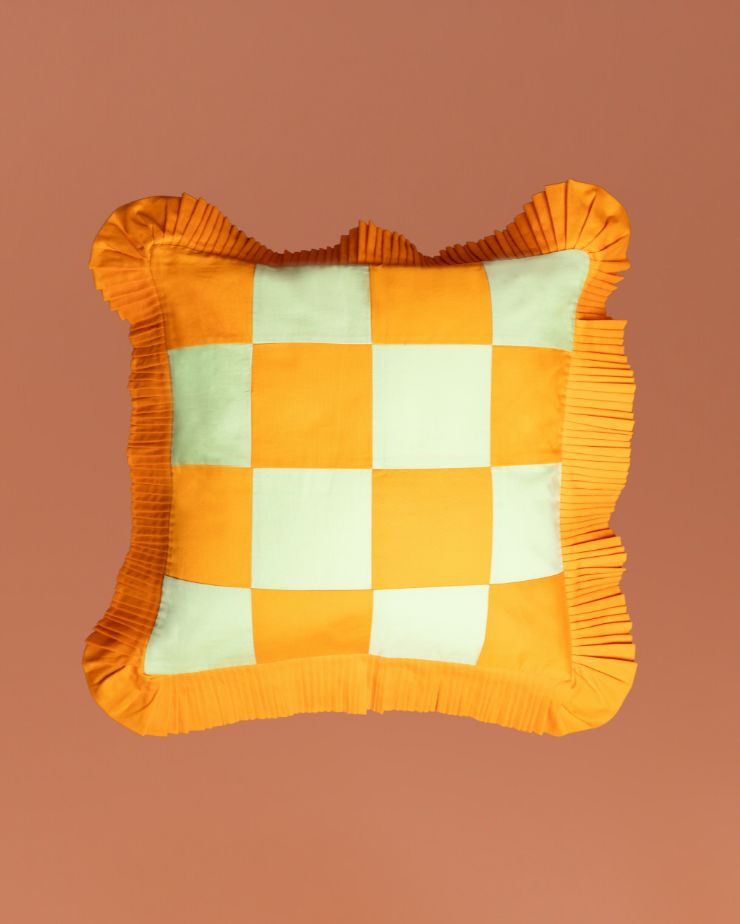 1 Cushion Cover, 2 Cushion Covers
