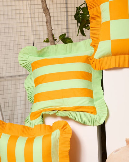 1 Cushion Cover, 2 Cushion Covers