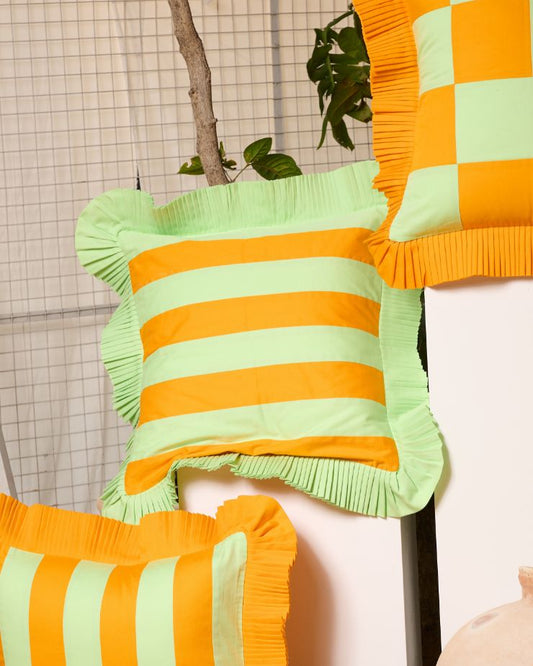 1 Cushion Cover, 2 Cushion Covers