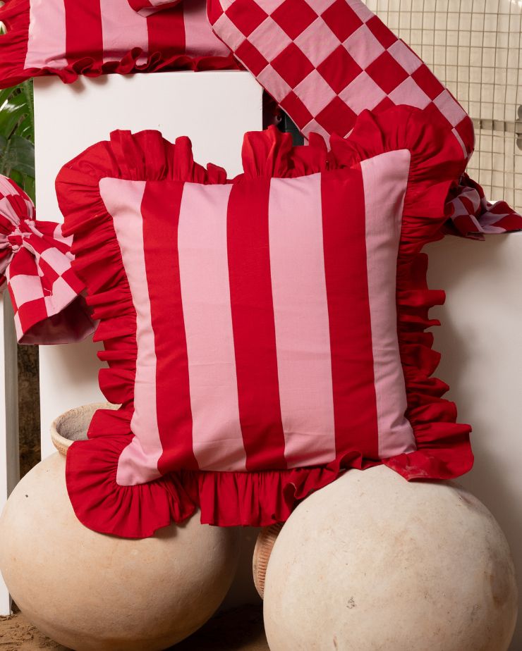 1 Cushion Cover, 2 Cushion Covers