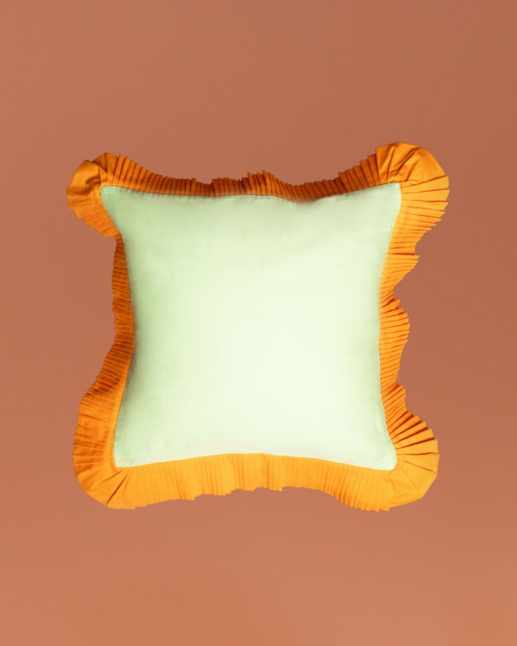 1 Cushion Cover, 2 Cushion Covers