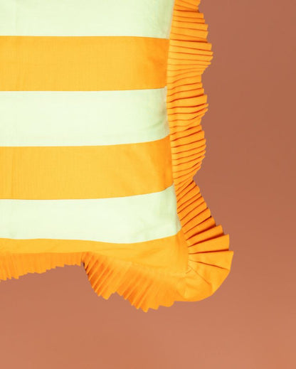 1 Cushion Cover, 2 Cushion Covers