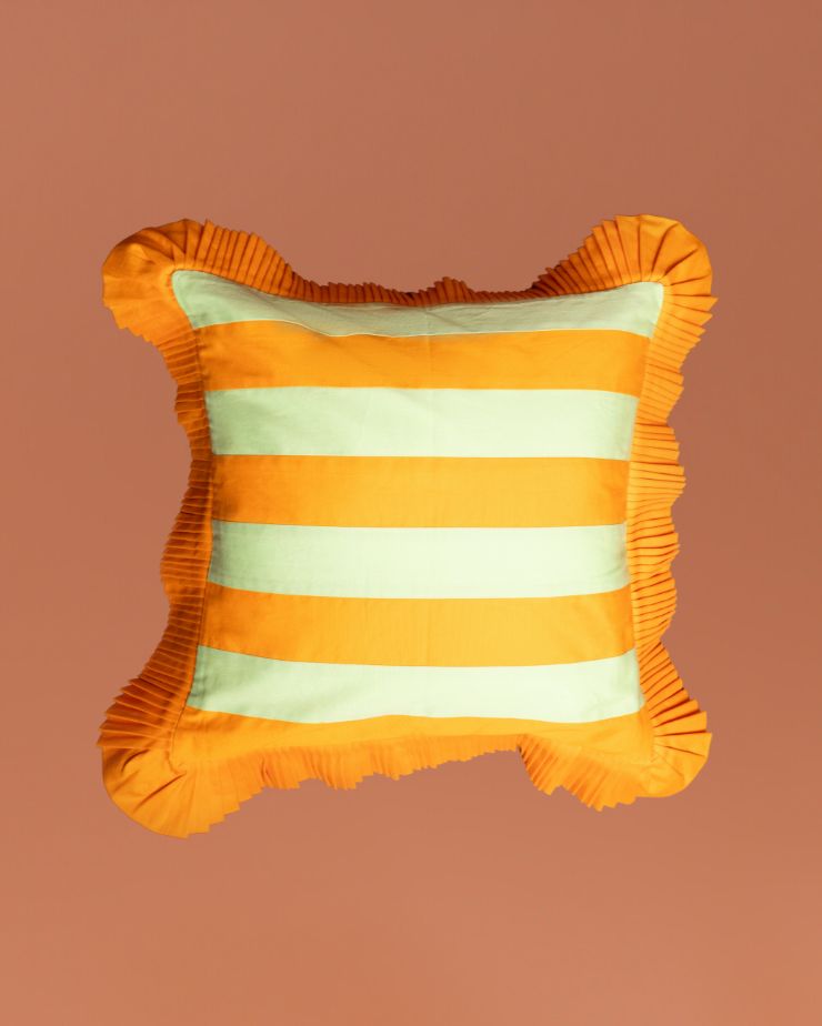 1 Cushion Cover, 2 Cushion Covers